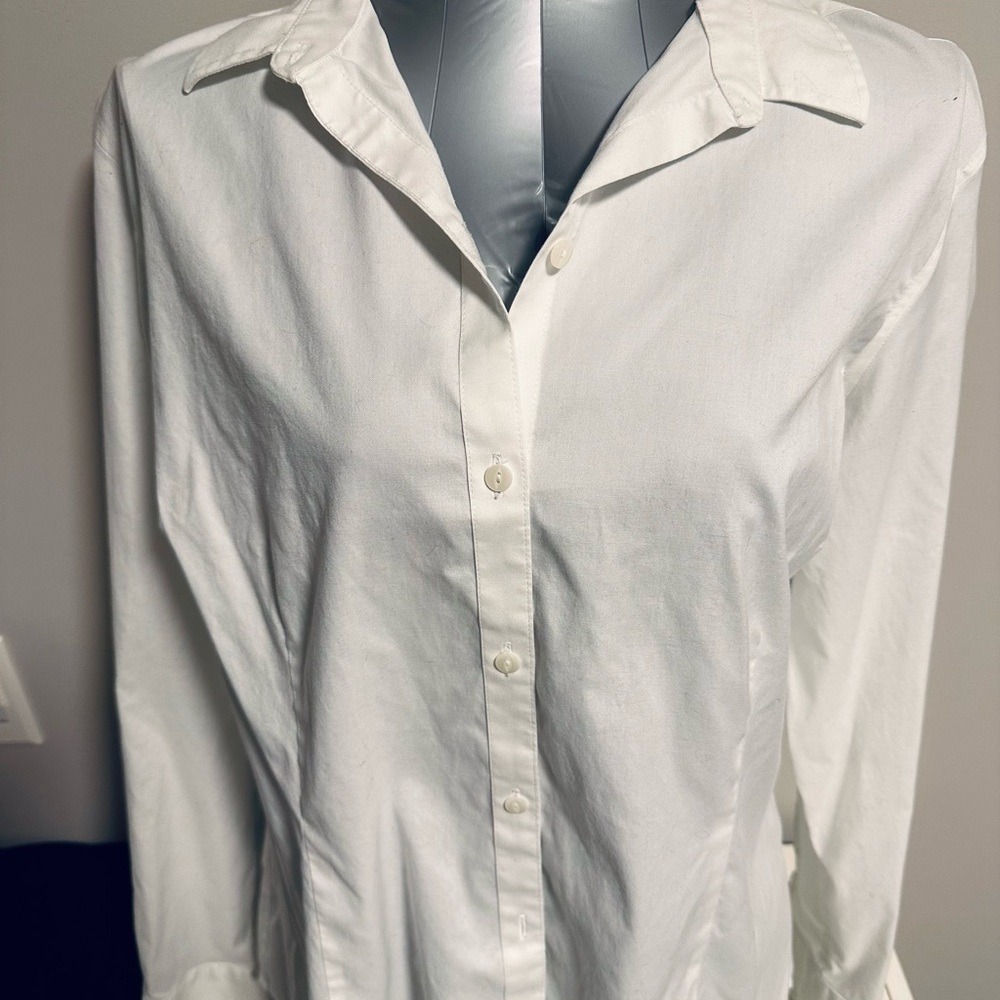 2 for $20 Eddie Bauer wrinkle resistant white shirt - Picture 2 of 3